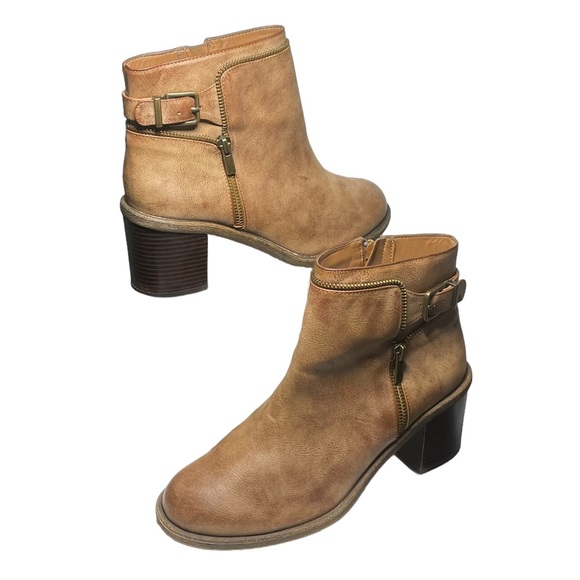 Gianni Bini Brown Ankle Boots Women Sz 9.5M 2 Sided Zip Buckle Belt Ankle Shoes - Picture 2 of 13